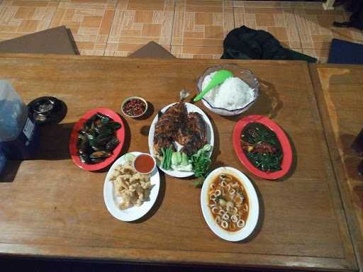 Rumah Makan Saung Ibu 6