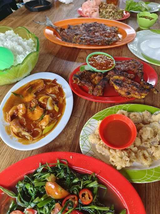 Rumah Makan Saung Ibu 5