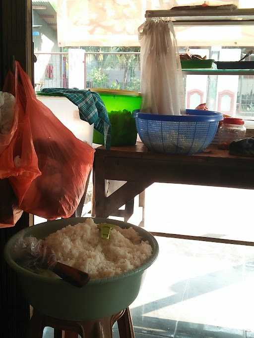 Warung Nasi Mpo Mar 2