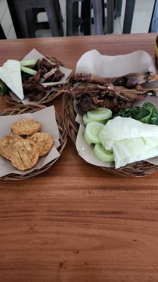 Bebek Goreng H Slamet Kedungmundu 6