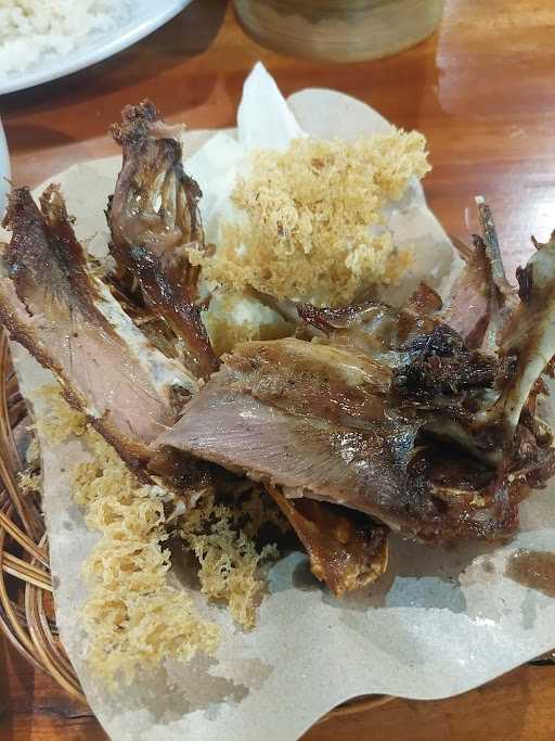 Bebek Goreng H Slamet Kedungmundu 7