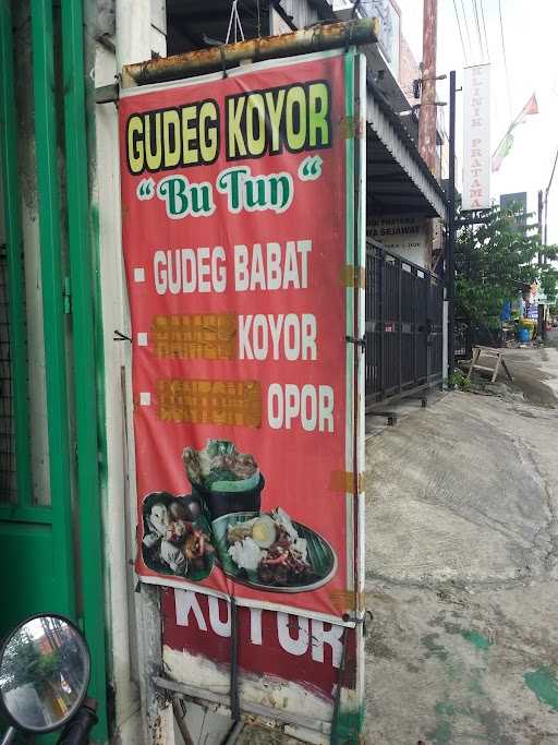 Gudeg Koyor Bu Tun Kedungmundu 9