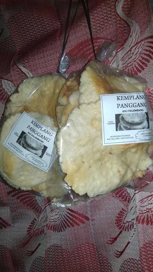 Kerupuk Kemplang Panggang & Pempek Palembang 4