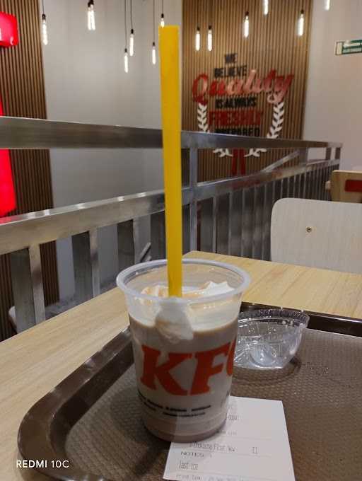 KFC - Sambiroto Semarang 1