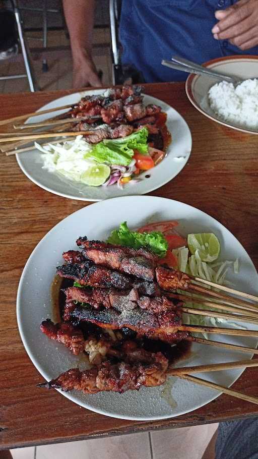 Sate Kambing Sido Mampir Pak Giono 1