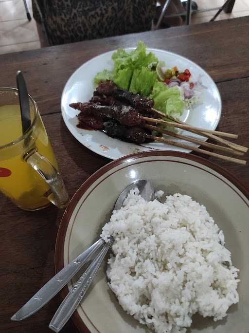 Sate Kambing Sido Mampir Pak Giono 3