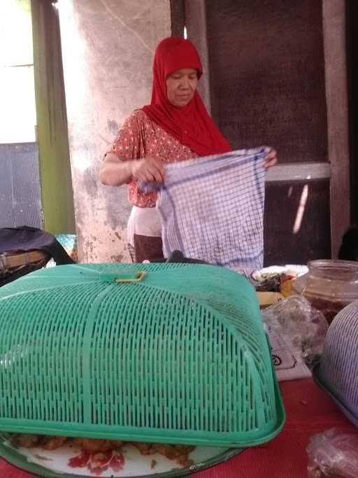 Warung Pojok Ibu Tum 7