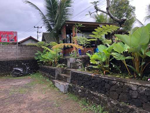 Warung Makan Apit Kuta 6