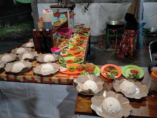 Pecel Lele Enggal Makmur 6