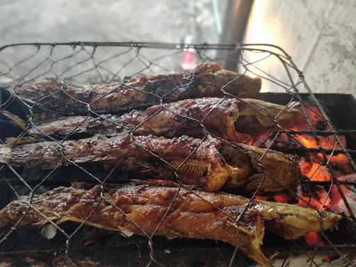 Pecel Lele Enggal Makmur 1