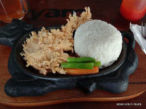 Oyam Ayam Tempuran Magelang | Jagonya Ayam Geprek 10