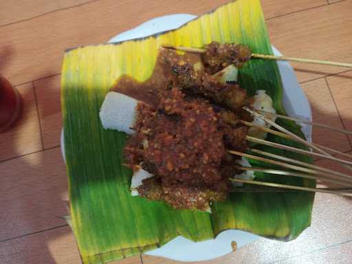 Sate Sapi Suruh (Cabang Plumbon) 7