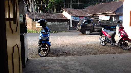 Warung Bakso & Mie Ayam Anugrah 8