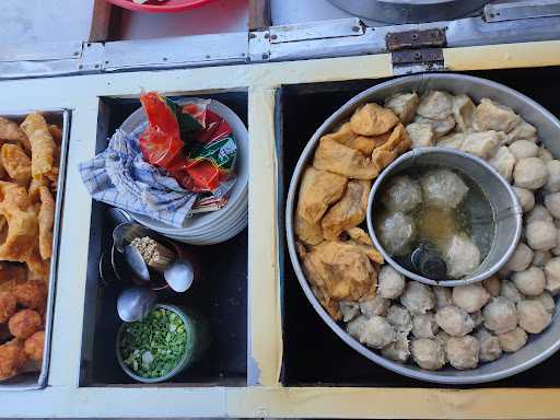 Bakso/Bakwan Andika 5