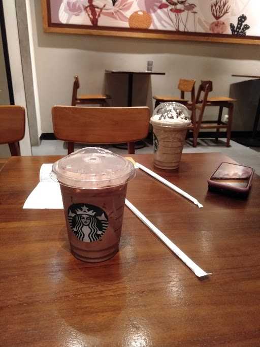 Starbucks - Jemursari Timur 8