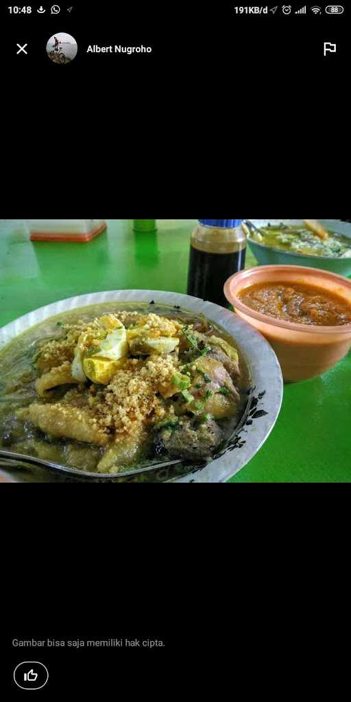 Soto Ayam Cak Mukit. 3