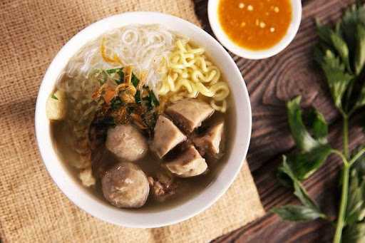 Bakso & Mie Ayam Teh Yaya 1