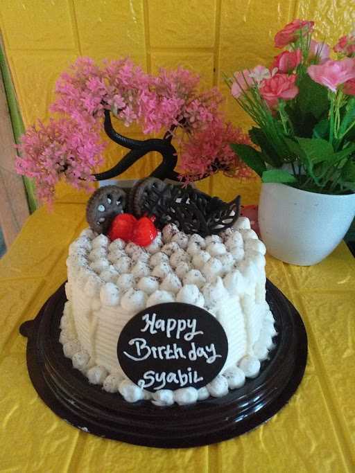 Kue Bronis Shakila & Sahira 7