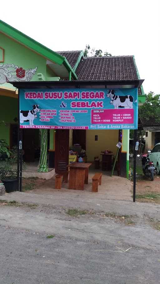 Kedai Susu Segar Dan Seblak 2