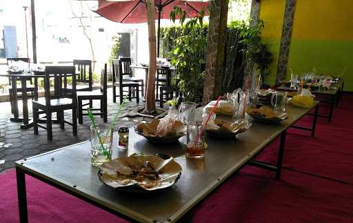 Ayam Bakar & Ayam Goreng Bengawan 5