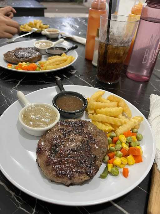 Djajan Steak 4