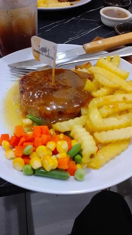 Djajan Steak 1