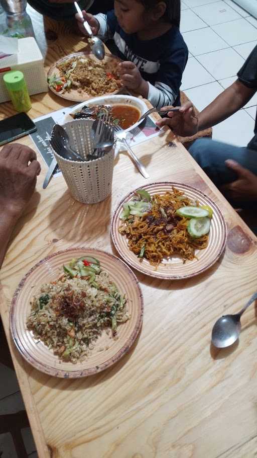 Kedai Makan Mak Edo 1