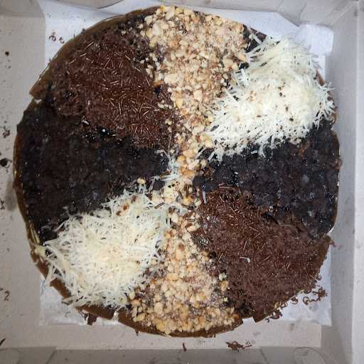 Martabak Black Pizza Munjul 29 2