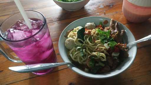 Mie Ayam Ceker Adlis 1