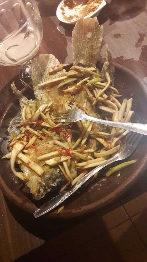 Saung Raja, Ipang Resto 5