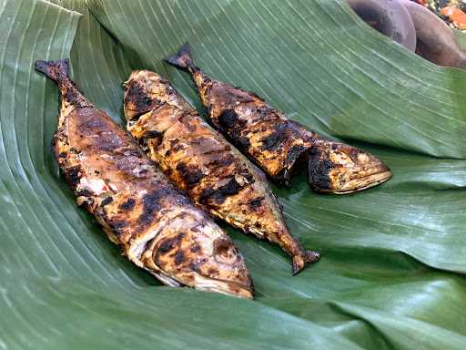 Saung Sunda & Kopi Aing 6