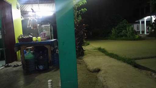 Warung Uduk Ibu Emut 9