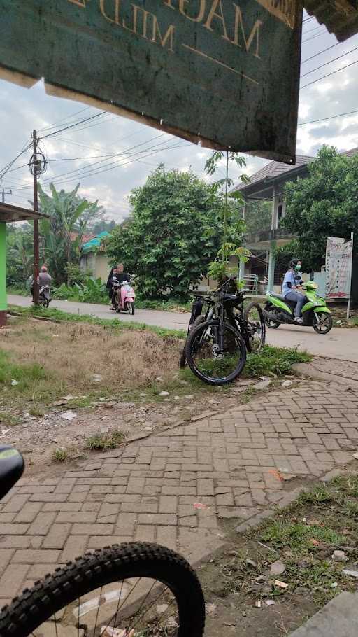 Warung Uduk Ibu Emut 7