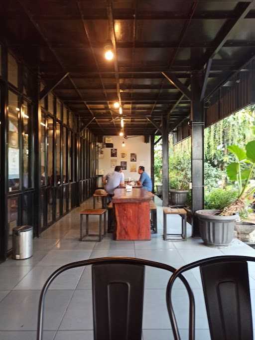 Zizoba Resto & Coffee 1