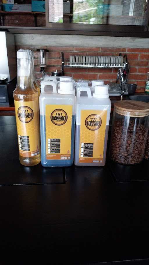 Dwo Coffee 2