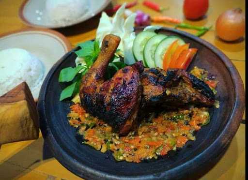 Ayam Bakar Penyet Anjaya 1