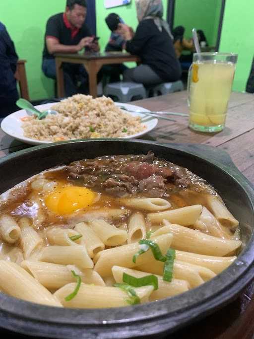 Kedai Ngangeni & Hot Platoo 8