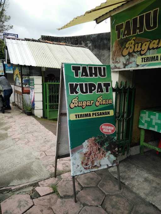 Kupat Tahu & Dawet Ireng Durian 8
