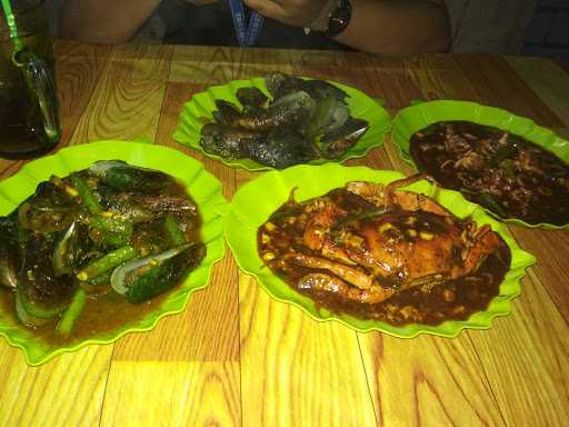 Nona Kerang 10