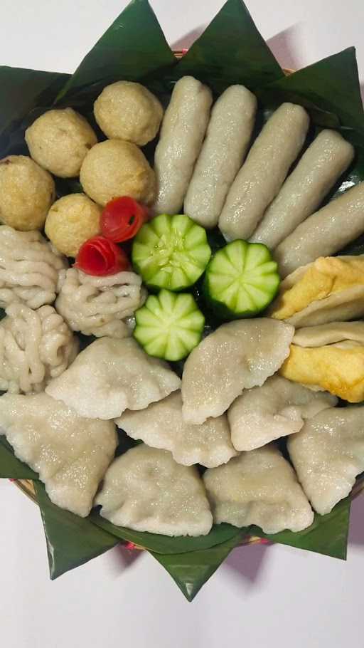 Pempek Nyonya Emma 8