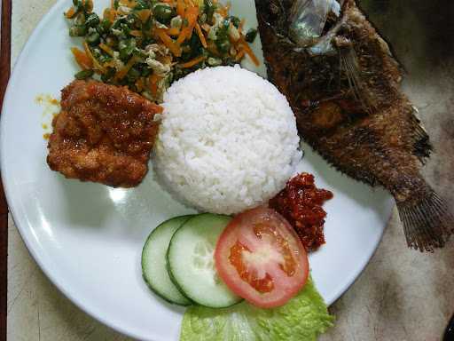 Rumah Makan Citra Salatiga 10