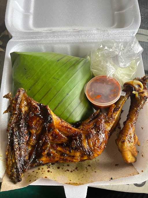 Warung Nasi Ibu Emi 6