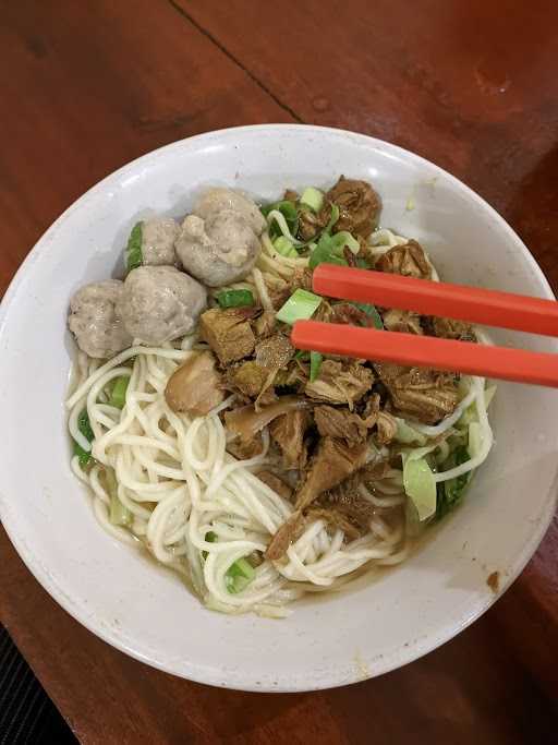 Bakso & Mie Ayam Ngarjosari 4