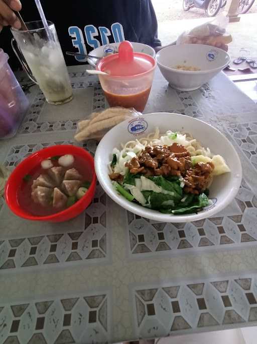 Mie Ayam Bakso Mas Ilun 3