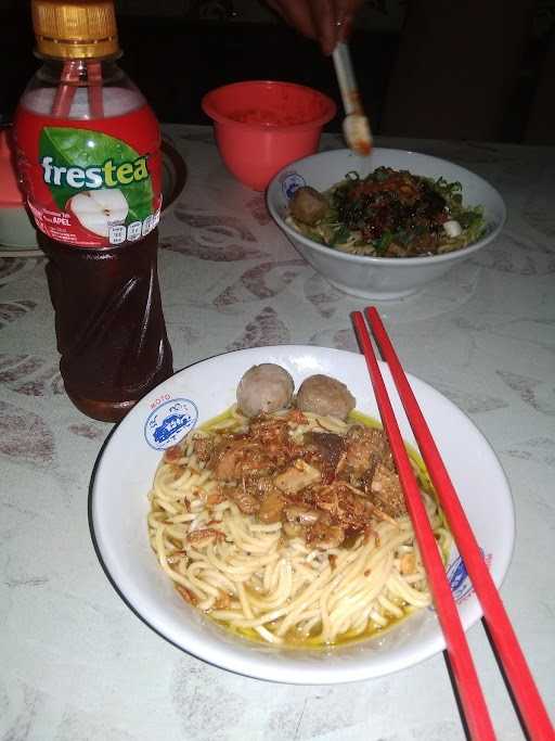 Mie Ayam & Bakso Mbak Heni 8