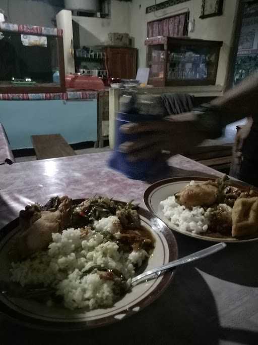 Warung Makan Mbah Dariyem 6