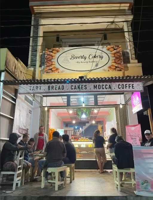 Beverly Cakery & Cafe 2