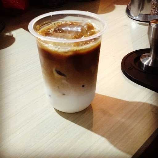 Kopi Paste Coffee House 10