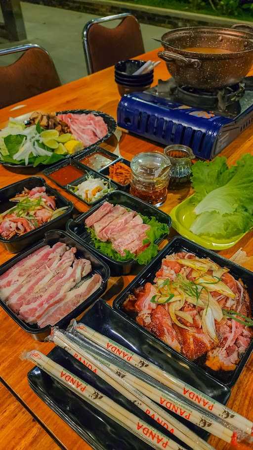 Jhoanie Bbq & Hotpot 1