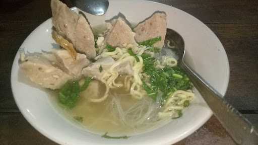 Bakso Jumbo & Mie Ayam Mas Ucil 4